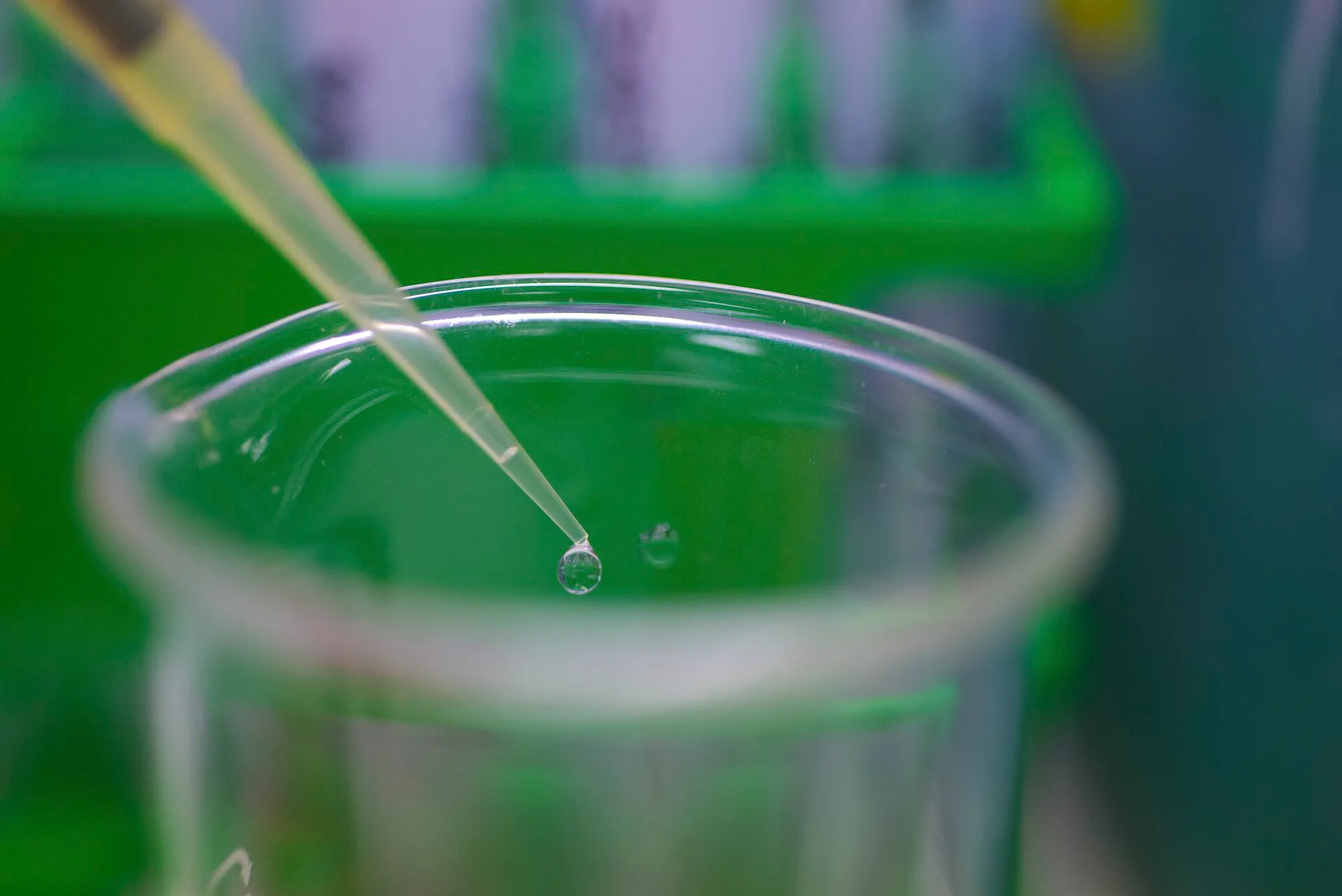A drop at a pipette tip
